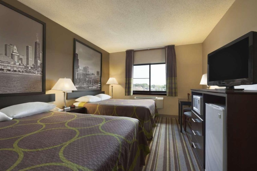 Super 8 by Wyndham Bridgeview/Chicago Area Image 7